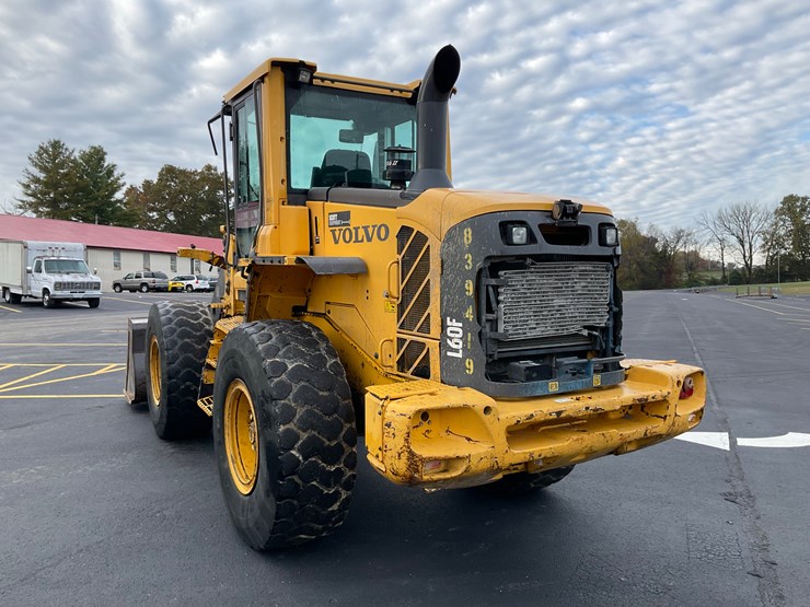 2011-volvo-l60f-image-4