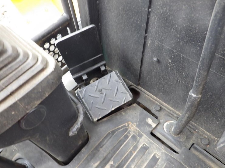 komatsu-pc50uu-1-image-19