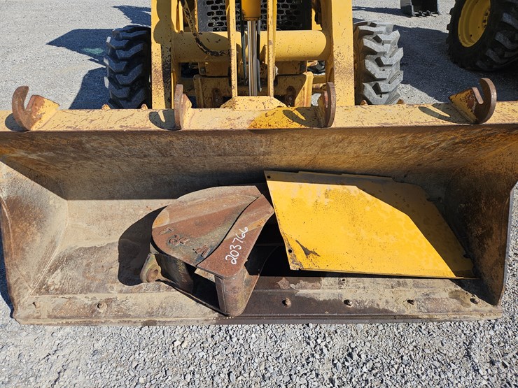 1997-deere-410e-image-3