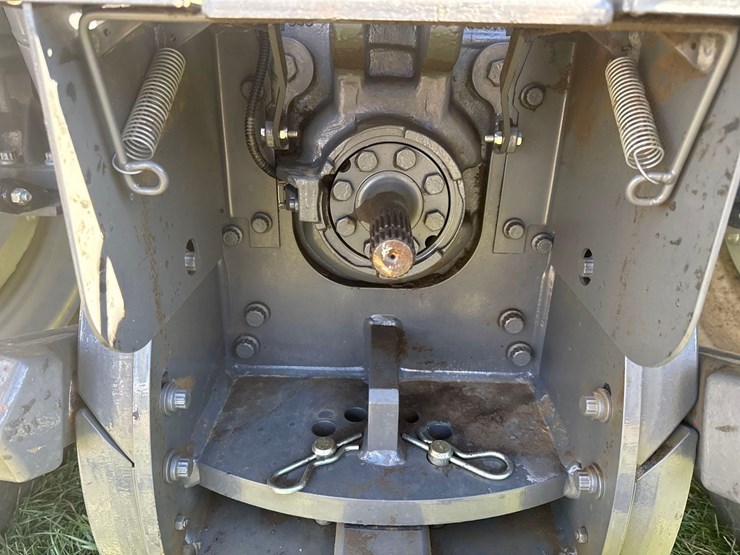 2021-massey-ferguson-7720s-dyna-6-tractor-image-50