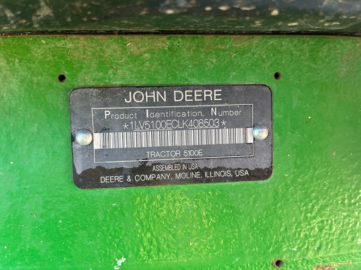 2020-john-deere-5100e-image-21