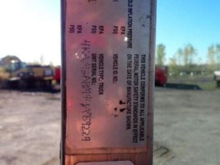 2004-international-1652-image-9