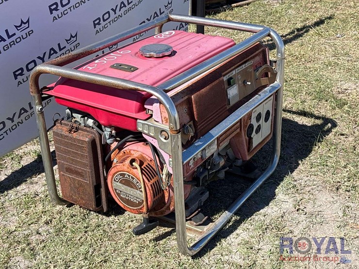honda-em3500s-portable-gasoline-generator-image-2