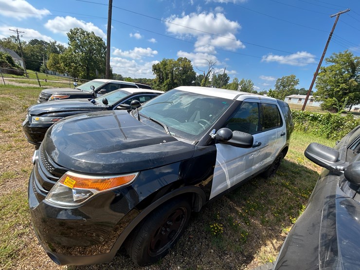 2013-ford-explorer-image-2