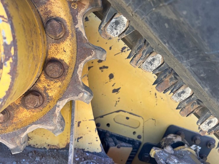 2020-caterpillar-239d3-image-19