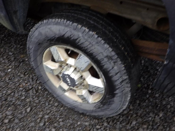 2011-gmc-2500hd-image-28