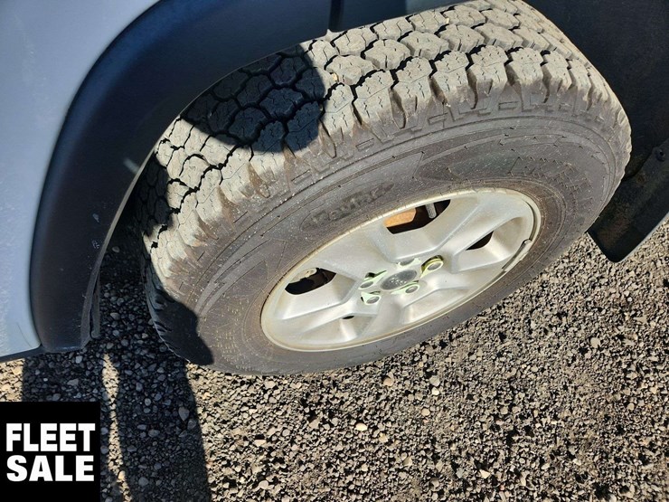 2014-jeep-grand-cherokee-image-30