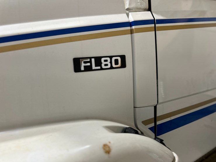 1993-freightliner-fl80-image-60