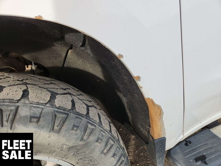 2020-chevrolet-silverado-1500-image-38