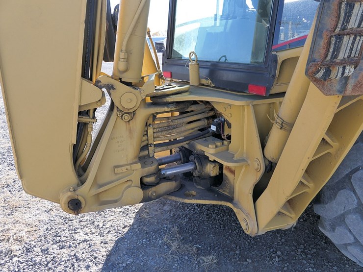 caterpillar-426b-image-18