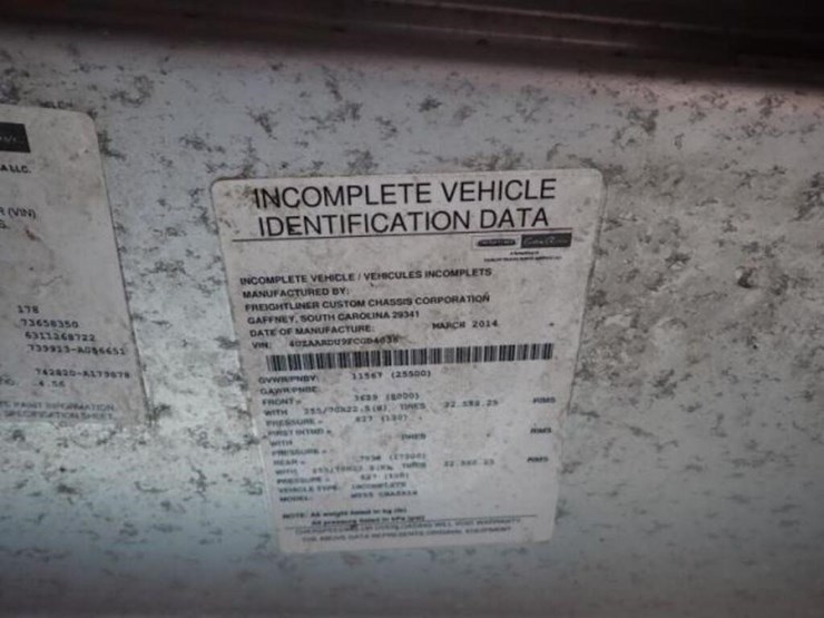 2015-freightliner-mt55-image-12