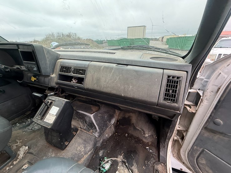 2002-caterpillar-3126-image-43