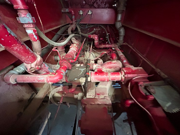 #22556-•-howe-load-star-1800-s/a-daycab-fire-truck-d0532ghb25589-image-24