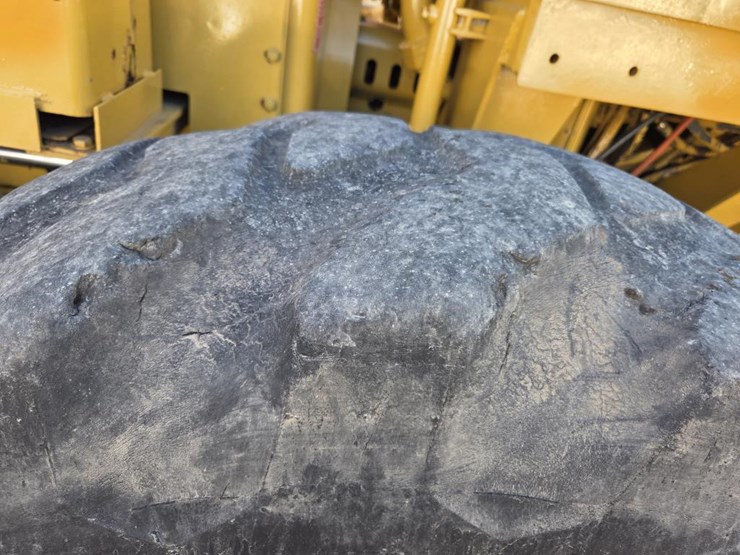 caterpillar-140-image-69