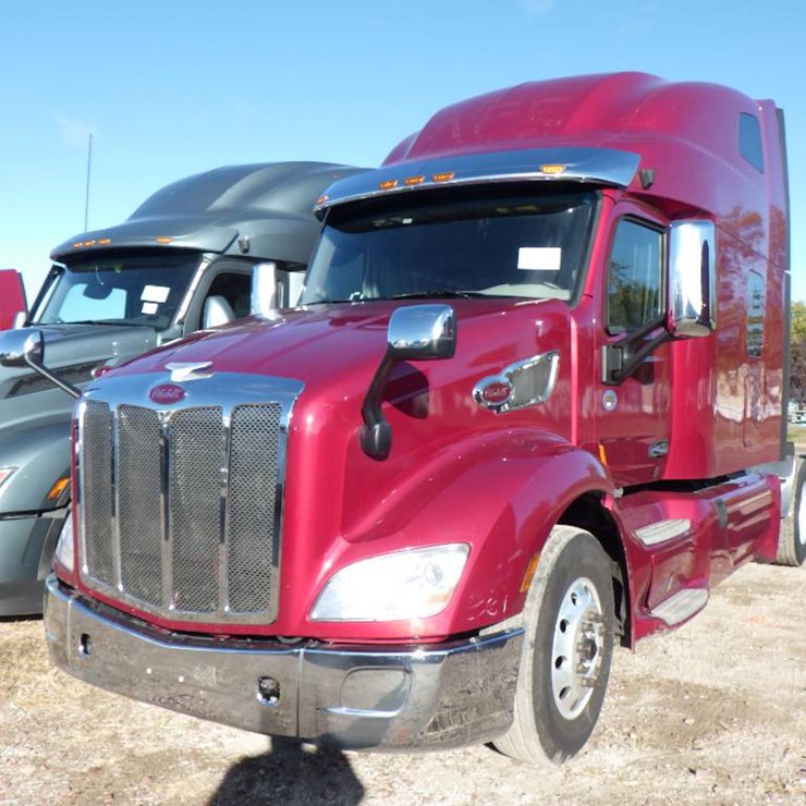 2022 PETERBILT 579