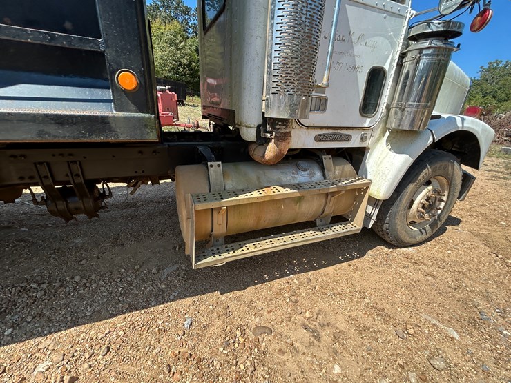 #22533-•-1994-freightliner-t/a-daycab-dump-truck-vin:-1fuyfdyb6rp462199-image-11