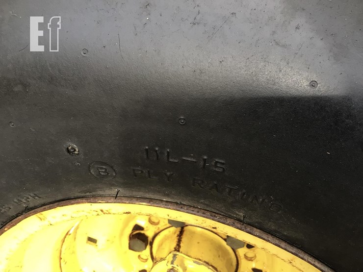 1985-john-deere-2350-image-21