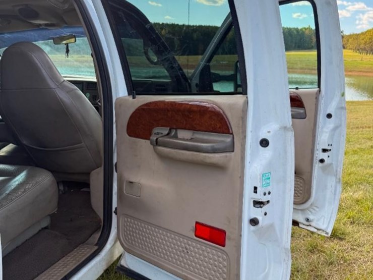 2001-ford-f250-lariat-image-25