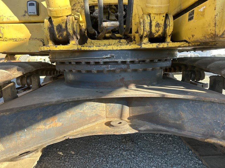 komatsu-pc360-lc-image-70