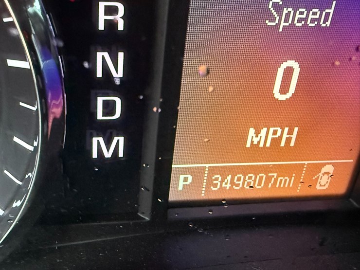 2015-chevrolet-tahoe-image-63