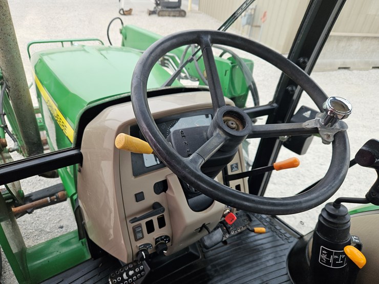 2008-john-deere-5093e-image-12