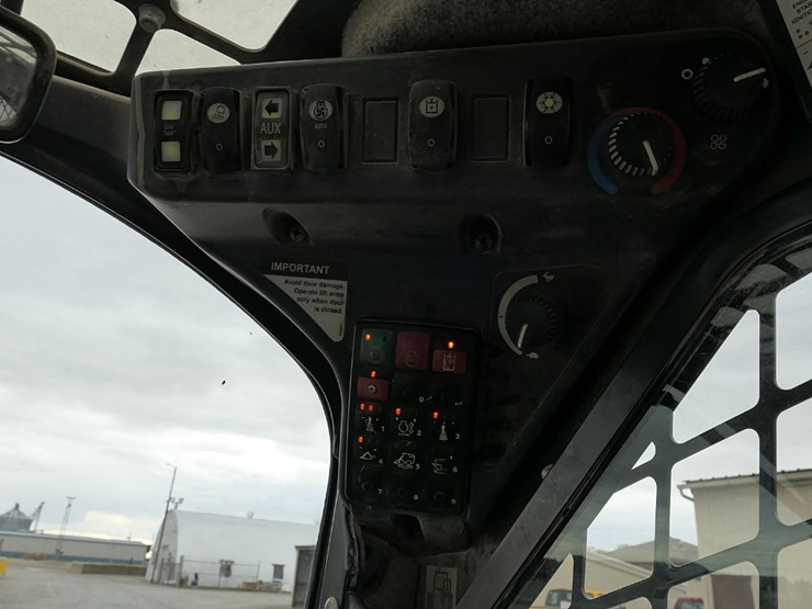 2018-deere-331g-image-29