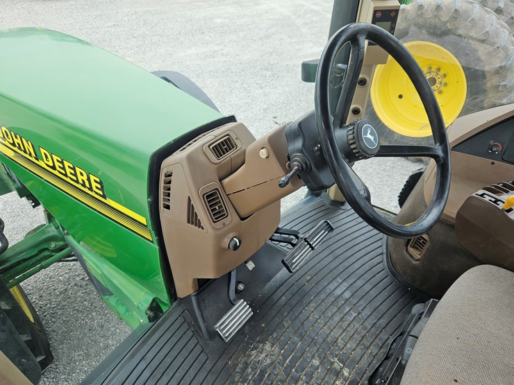 2001-john-deere-8110-image-8