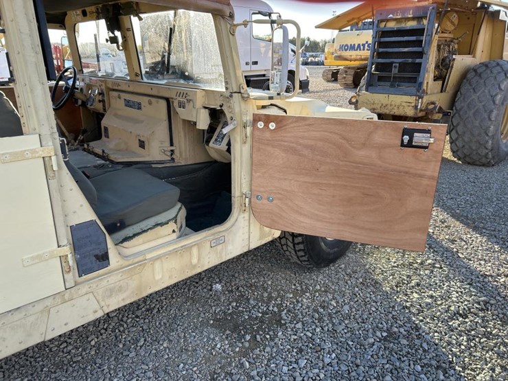 #5036-•-hummer-hmmwv-image-52