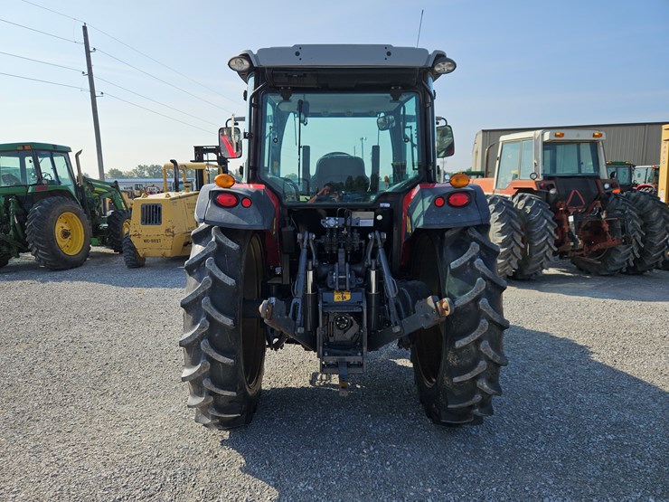 2021-massey-ferguson-6712-image-12