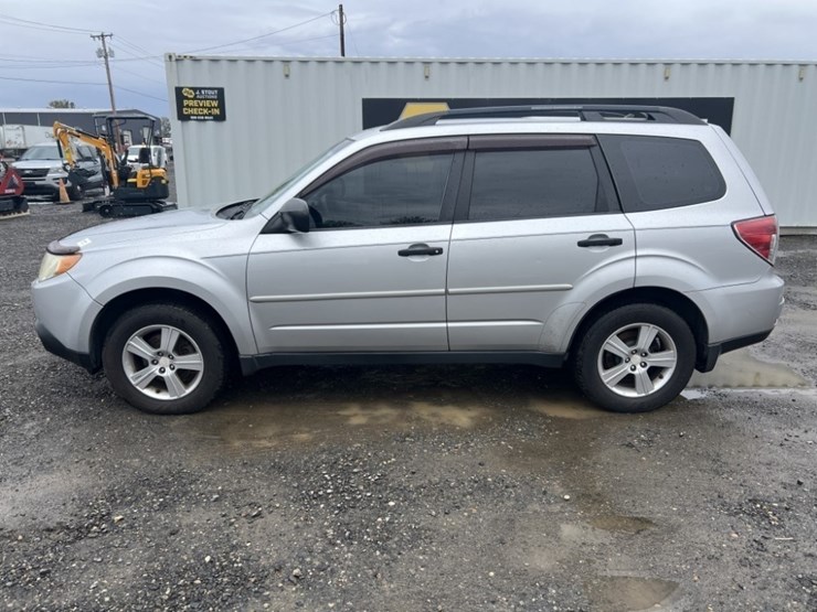 2011-subaru-forester-image-7