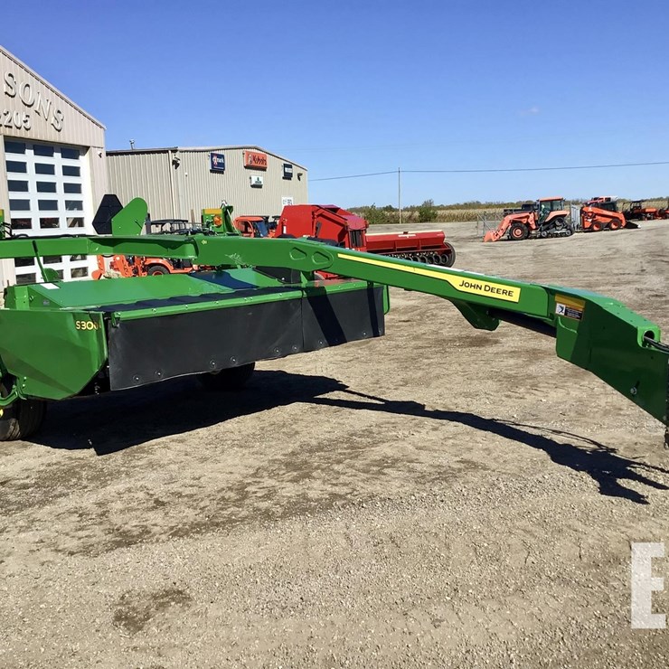 2023 JOHN DEERE S300