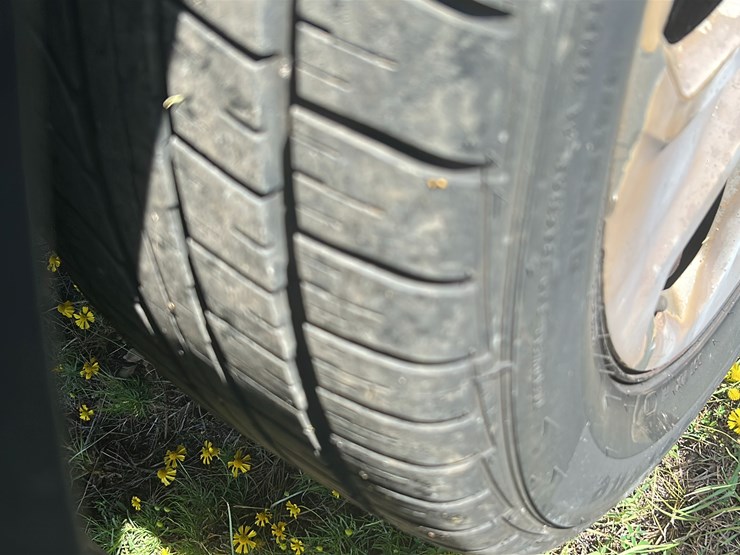 2013-ford-explorer-image-12