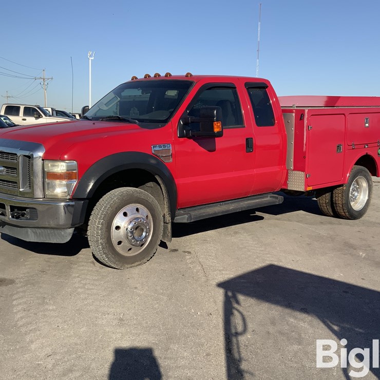 2010 FORD F550 XLT