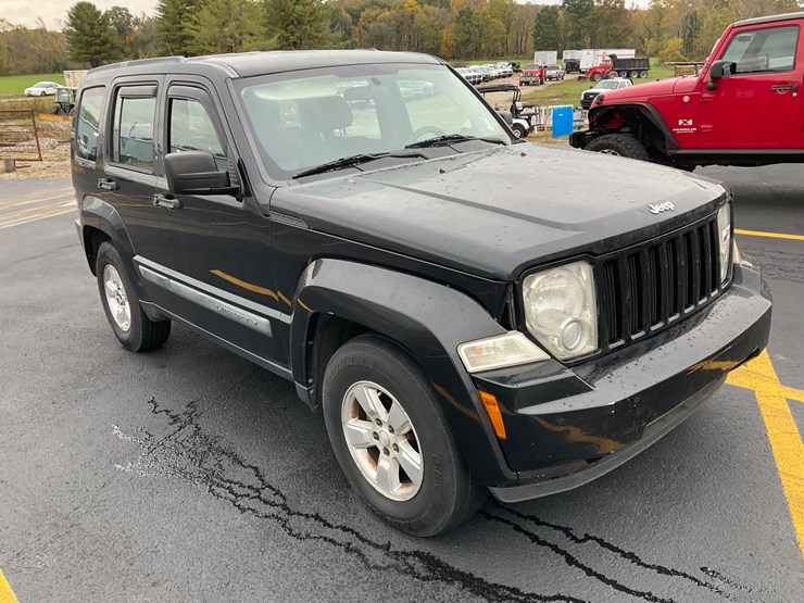 2010-jeep-liberty-image-6