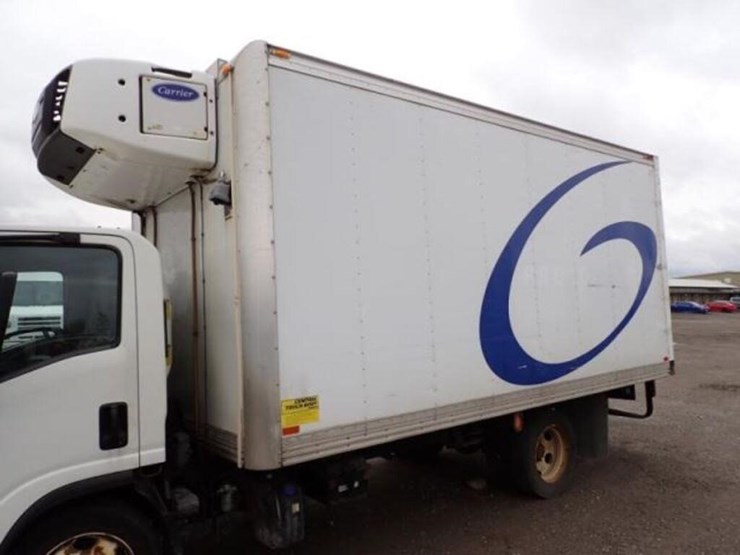 2018-isuzu-nrr-image-33