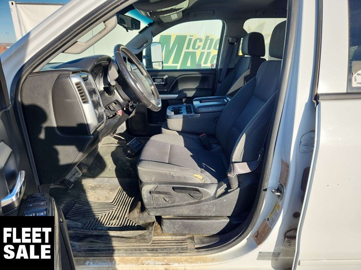 2016-chevrolet-silverado-2500hd-image-17