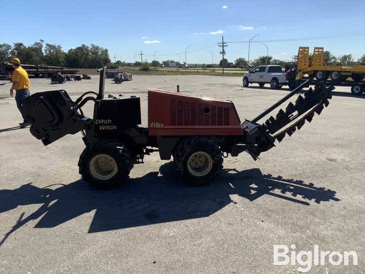 2000-ditch-witch-410sxd-image-4