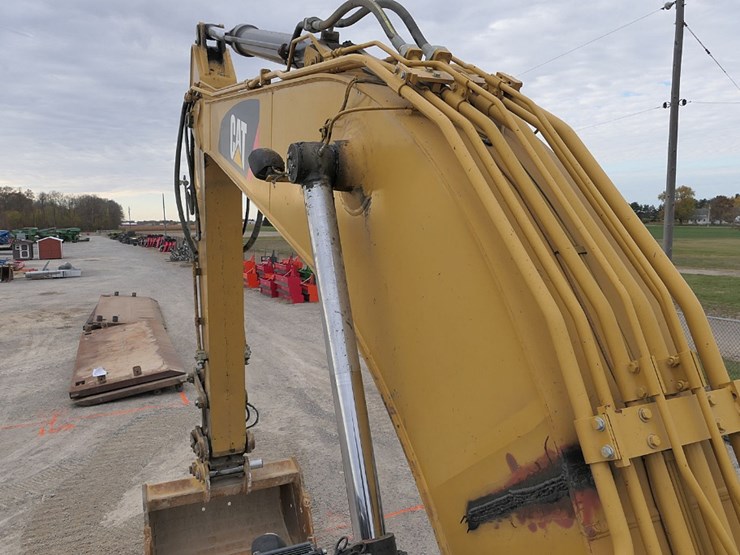 2015-caterpillar-329fl-image-37