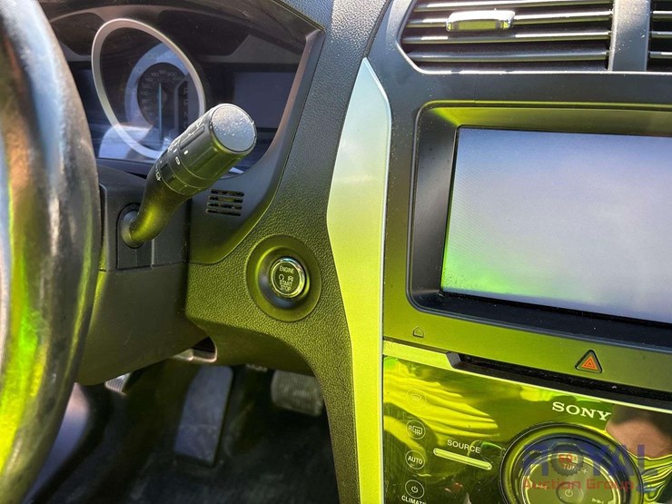 2014-ford-explorer-limited-image-14