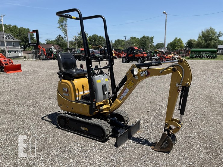 2022-caterpillar-300.9d-image-7