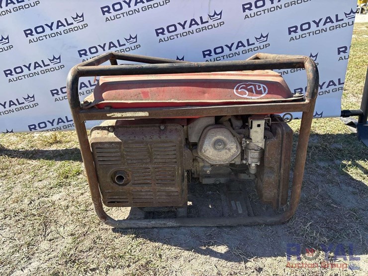 honda-em3500s-portable-gasoline-generator-image-4