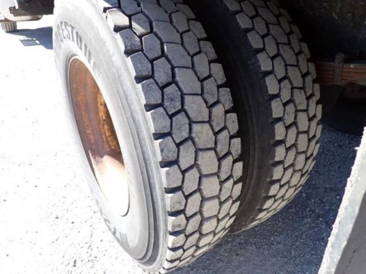 2013-ford-f750-image-44