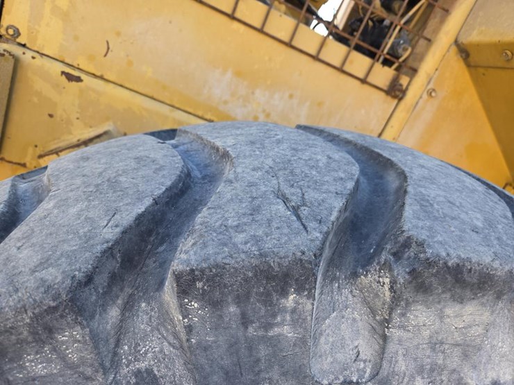 1980-caterpillar-930-image-57