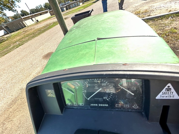 john-deere-5320-image-44