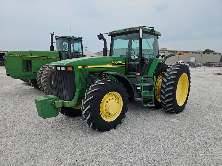 2001-john-deere-8110-image-1
