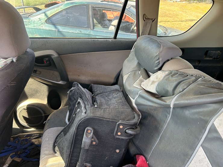 2007-toyota-rav4-image-30