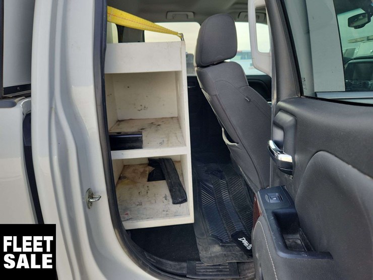 2018-gmc-sierra-2500hd-image-19