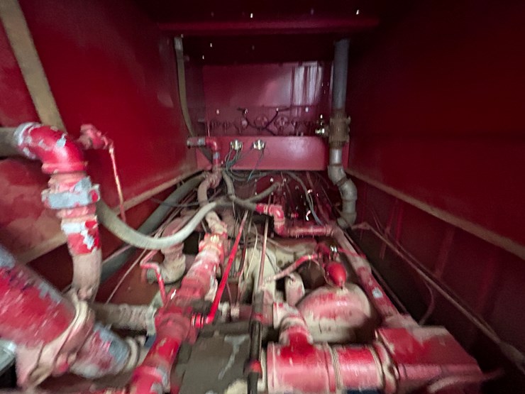 #22556-•-howe-load-star-1800-s/a-daycab-fire-truck-d0532ghb25589-image-25