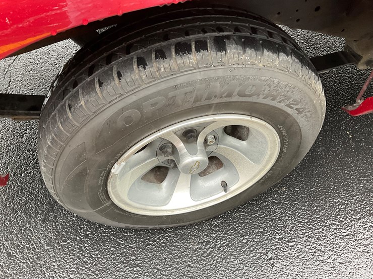 2002-chevrolet-s10-image-13