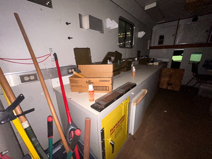 1992-ford-e350-image-18